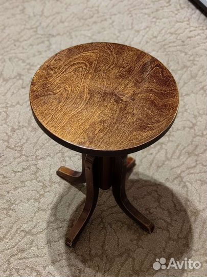 Стульчик для фортепиано