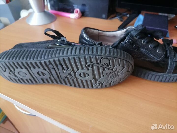 Туфли школьные для девочки 33. Капика*