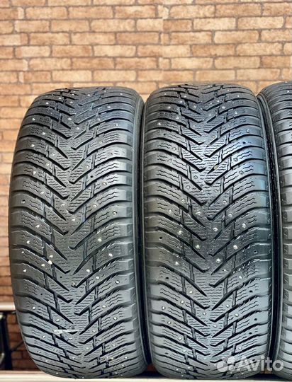 Nokian Tyres Hakkapeliitta 8 SUV 255/50 R19