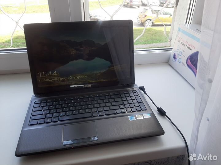 Ноутбук asus