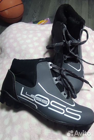 Лыжные ботинки