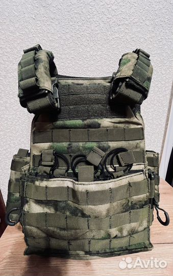 Бронежилет (плитник) с пластинами