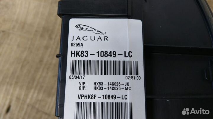 Щиток приборов (приборная панель) Jaguar F-Pace