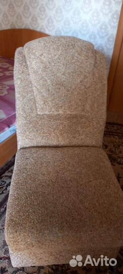 Большой угловой диван бу с креслом