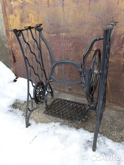 20 станин Singer и пгмз. Чугун,литье