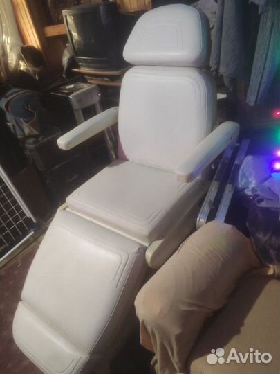 Косметологическое кресло