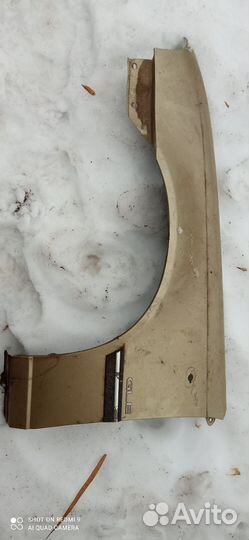 Крыло переднее левое