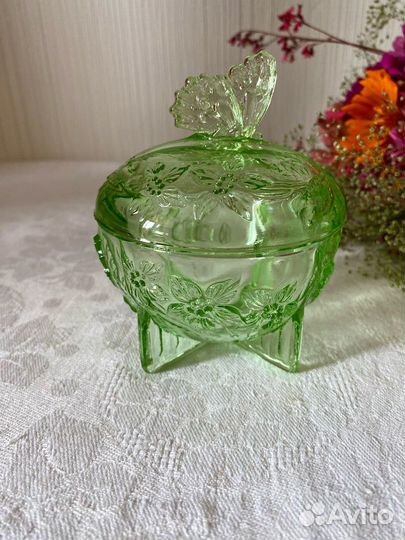 Антикварный набор для туалетного столика