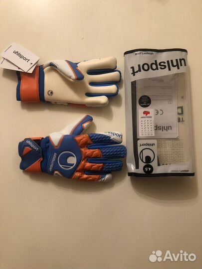 Вратарские перчатки uhlsport