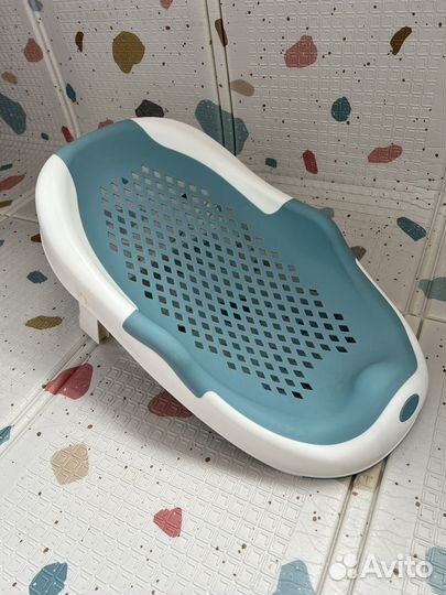 Детская ванночка для купания с горкой