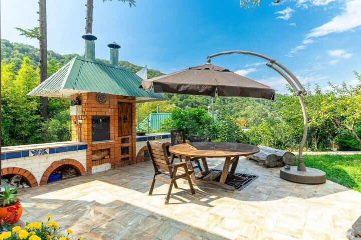 Дом 250 м² на участке 9 сот.