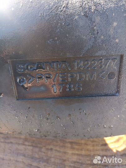 1422877 Патрубок воздушного фильтра Скания 4 серии