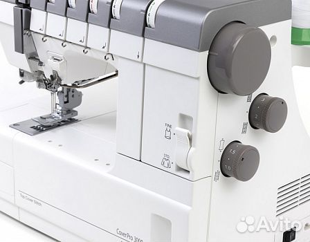Распошивальная машина Janome CoverPro 3000 Prof