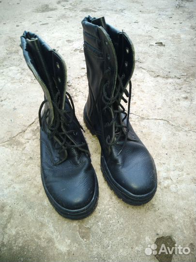 Ботинки с высоким берцем летние