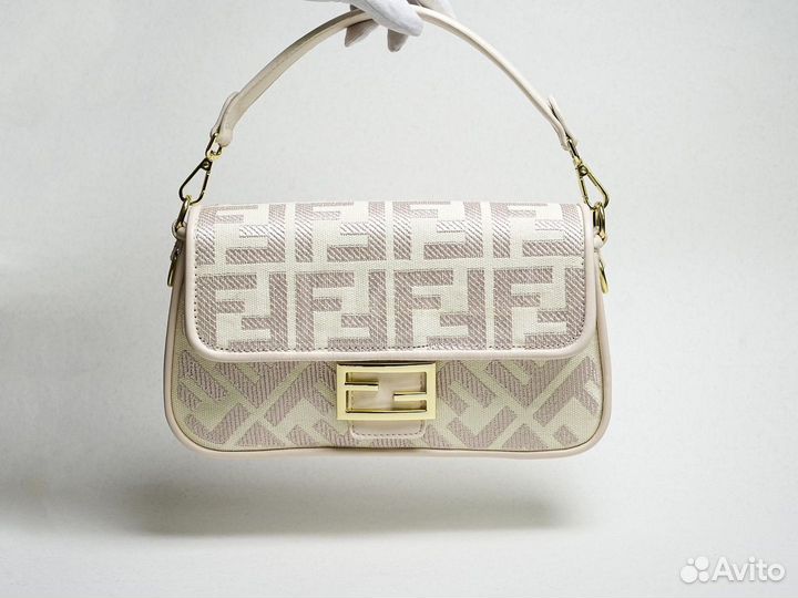 Сумка fendi baguette