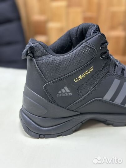 Кроссовки Adidas Climaproof зимние