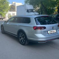 Volkswagen Passat 2.0 AMT, 2019, 158 000 км, с пробегом, цена 2 730 000 руб.