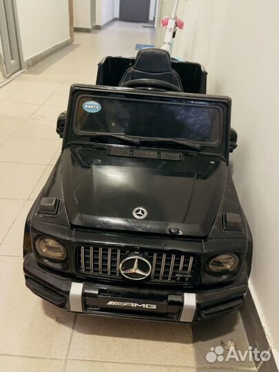 Детский электромобиль Mercedes-Benz G63 черный