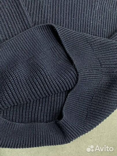 Свитер женский