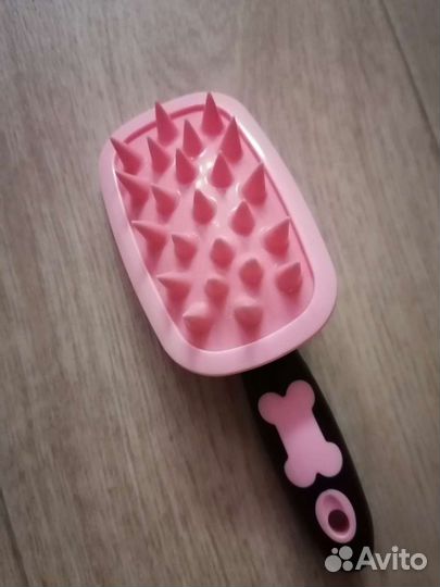 Игрушка для животных (щётка)