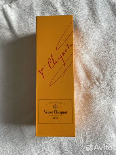Коробка от шампанского вдова Клико/ veuve Clicquot