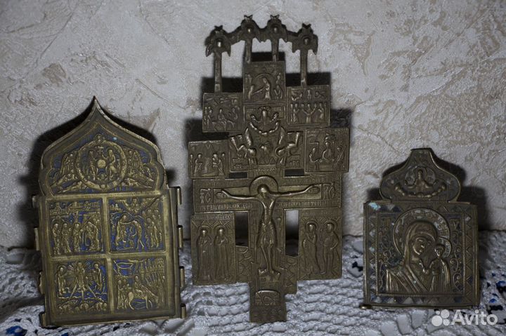 Трехстворчатая икона 