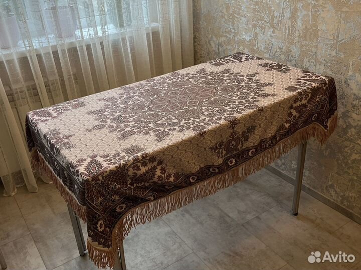 Скатерть и шаль