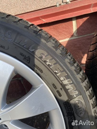 Michelin X-Ice XI3 245/50 R18