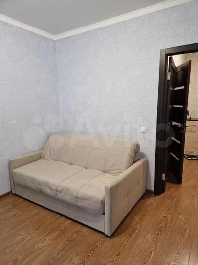 2-к. квартира, 60 м², 2/4 эт.