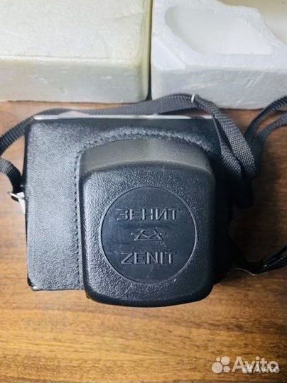Плёночный фотоаппарат Зенит 12сд