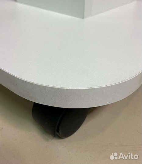 Столик тележка