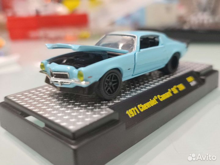 Модель автомобиля Chevrolet Camaro SS