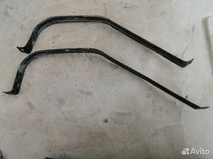 Ленты крепления бензобака для VW Golf IV/Bora