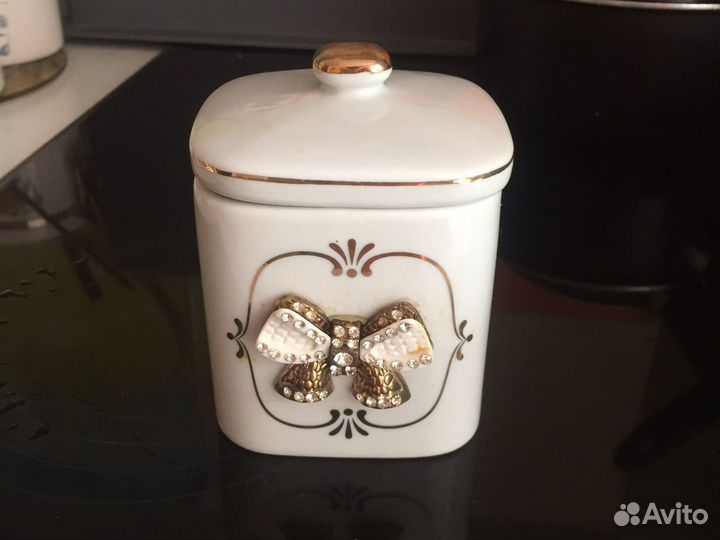 Банка для чая