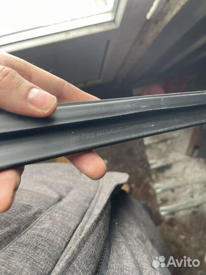 Уплотнитель двери задней правой bmw f15