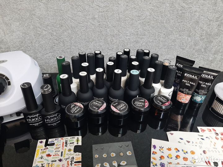 Маникюрный набор с лампой ю, аппаратом и лаками