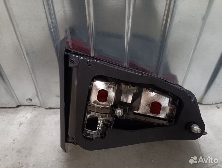 Фонарь правый внутренний Volkswagen Jetta 6 2010