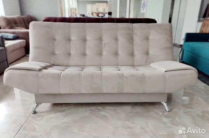 Диван на металлокаркасе Кантри