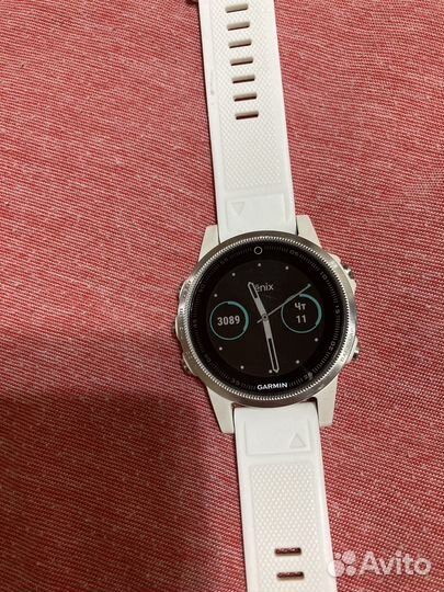 Часы Garmin fenix 5s