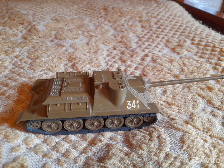 Модели СССР су-100, бтр