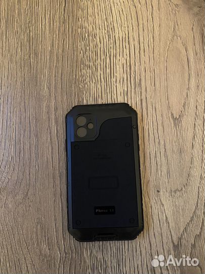 Чехол на iPhone 11