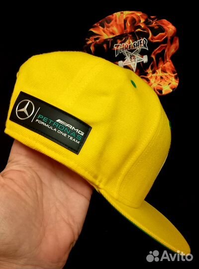 Кепки Official Mercedes-AMG Petronas F1 Team