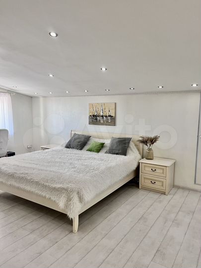 4-к. квартира, 137,2 м², 10/10 эт.