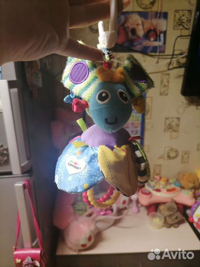 Игрушка подвеска с вибрацией