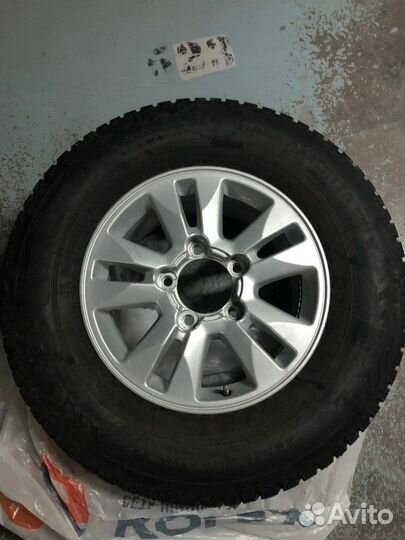 Nokian Tyres Hakkapeliitta 5 285/65 R17