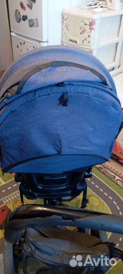 Детский трехколесный велосипед коляска