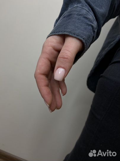 Маникюр педикюр