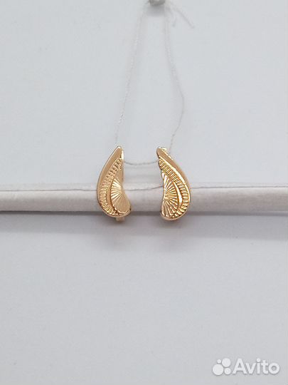 Золотые серьги