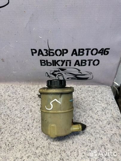 Бачок гур Nissan Almera G15