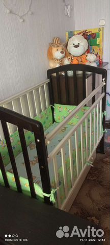 Кроватка с маятником